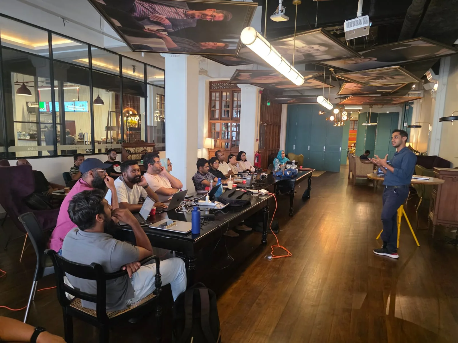 The whole Applied AI cohort in session