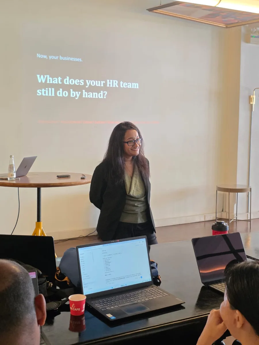 A Cocoon trainer asking an HR team what they still do by hand
